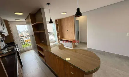 Apartamento com 2 quartos  para alugar, 50 m² por R$ 3.947/mês - Jardim Flor da Montanha - Guarulhos/SP