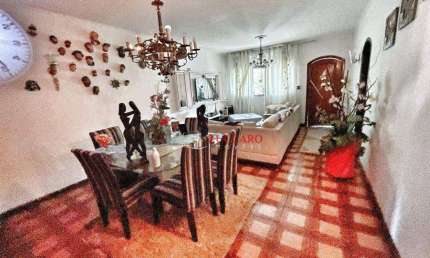 Casa com 3 dormitórios à venda, 246 m² por R$ 949.000,00 - Jardim Cocaia - Guarulhos/SP