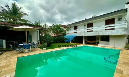 Casa com 6 dormitórios sendo 3 suítes à venda - Jardim Acapulco - Guarujá/SP.