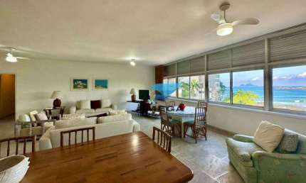 Apartamento de frente para o mar com 6 quartos - Praia das Pitangueiras, Guarujá.