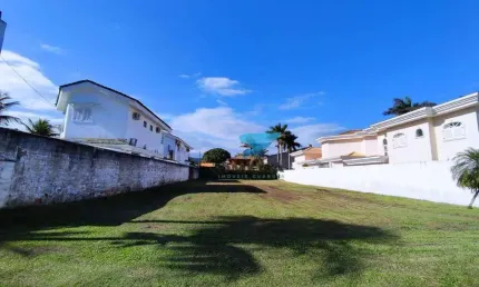 Terreno à Venda no Condomínio Jardim Acapulco no Guarujá | Omega Imóveis