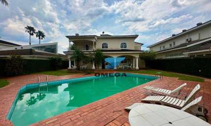 Casa à venda em Condomínio Jardim Acapulco no Guarujá | Omega Imóveis
