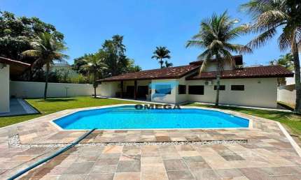 Casa à venda em Condomínio Jardim Acapulco no Guarujá | Omega Imóveis