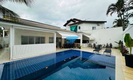 Casa à venda em Condomínio Jardim Acapulco no Guarujá | Omega Imóveis