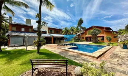 Casa à venda em Jardim Acapulco no Guarujá | Omega Imóveis