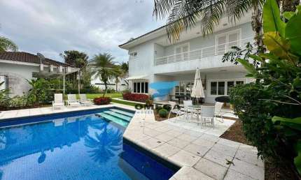 Casa à venda em Jardim Acapulco no Guarujá | Omega Imóveis