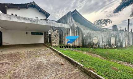 Casa à venda em Condomínio Jardim Acapulco no Guarujá | Omega Imóveis