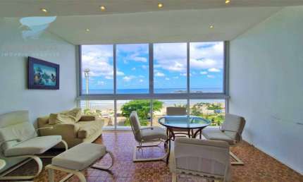 Apartamento à Venda na Pitangueiras no Guarujá | Omega Imóveis