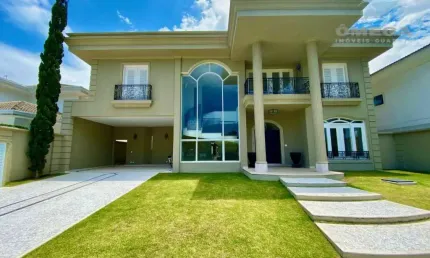 Casa à Venda no Condomínio Jardim Acapulco no Guarujá | Omega Imóveis