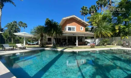 Casa à Venda no Condomínio Jardim Acapulco no Guarujá | Omega Imóveis