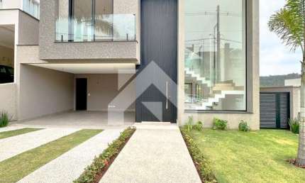 Casa de Condomínio em Colinas de Parnaíba I  -  Santana de Parnaíba