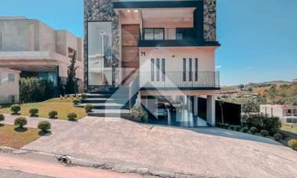 Casa de Condomínio em Aldeia da Serra - Santana de Parnaíba, SP