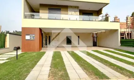 Casa de Condomínio em Alphaville  -  Santana de Parnaíba
