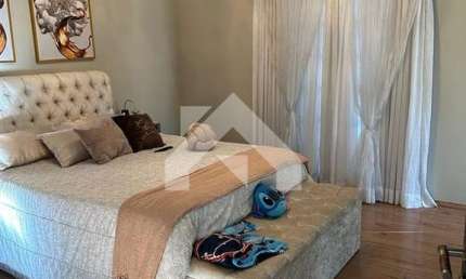 Casa de Condomínio em Morada dos Pássaros  -  Barueri