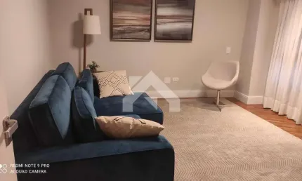 Luxuosa Casa em Alphaville: 4 Suítes e 550m² à Venda