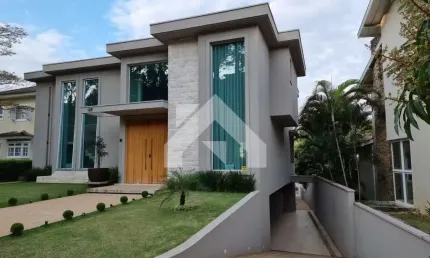 Casa de Condomínio em Alphaville - Santana de Parnaíba, SP