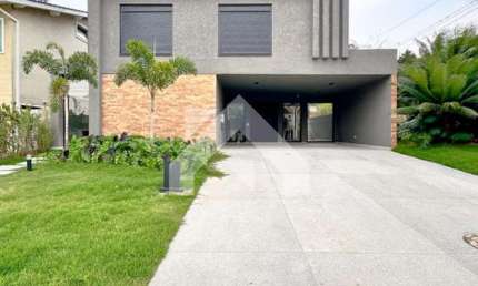 Casa de Condomínio em Alphaville  -  Santana de Parnaíba