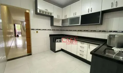 Casa com 2 quartos à venda na Rua Jorge Ogushi, 924, Jardim Vila Formosa, São Paulo