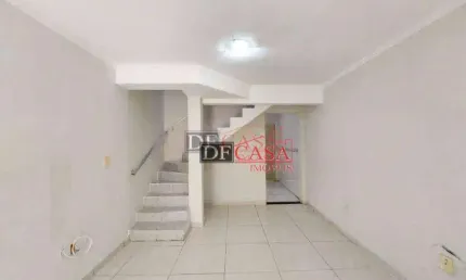 Casa com 2 quartos à venda na Avenida Pires do Rio, 3679, Itaquera, São Paulo