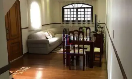 Sobrado com 4 dormitórios à venda, 171 m² por R$ 763.000,00 - Vila Aquilino - Santo André/SP