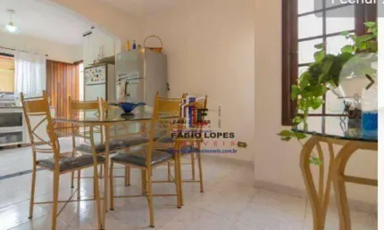 Sobrado com 3 dormitórios à venda, 186 m² por R$ 848.000,00 - Vila Camilópolis - Santo André/SP