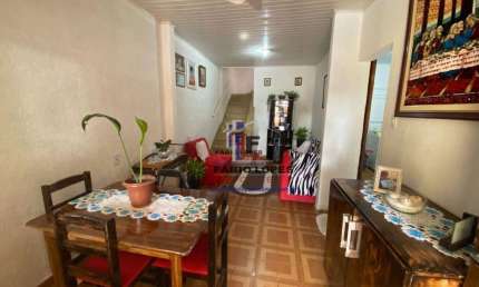 Casa com 2 dormitórios à venda, 197 m² por R$ 750.000 - Vila Palmares - Santo André/SP