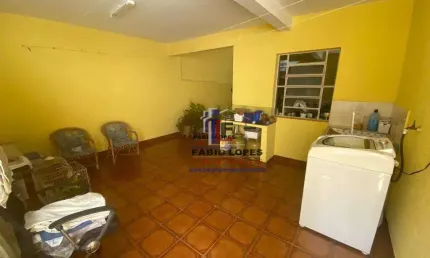 Casa com 3 quartos à venda na Rua Iguaçu, Santa Maria, Santo André