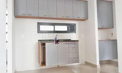 Apartamento com 2 dormitórios à venda, 53 m² por R$ 360.000,00 - Vila Valparaíso - Santo André/SP