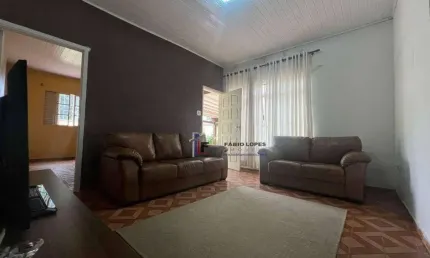 CASA TÉRREA DE ESQUINAS À VENDA NO BAIRRO BOM PASTOR