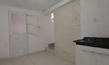Casa com 2 quartos para alugar na Rua Quatá, Vila Palmares, Santo André