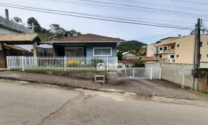 Casa com 4 dormitórios à venda, 320 m² por R$ 800.000,00 - Campo do Coelho - Nova Friburgo/RJ