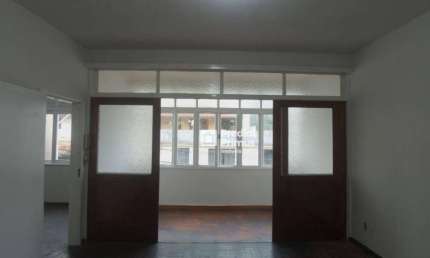 Sobrado com 3 dormitórios para alugar, 220 m² por R$ 2.590,00/mês - Olaria - Nova Friburgo/RJ