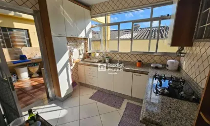 Sobrado à venda, 250 m² por R$ 1.300.000,00 - Jardim Ouro Preto - Nova Friburgo/RJ