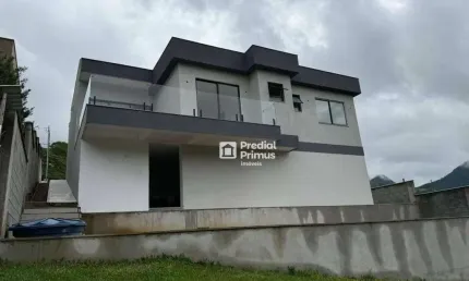 Casa com 3 dormitórios à venda, 97 m² por R$ 1.190.000,00 - Cascatinha - Nova Friburgo/RJ