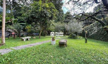 Casa privilegiada no coração do bairro à venda, 125 m² por R$ 700.000 - Cascatinha - Nova Friburgo/RJ