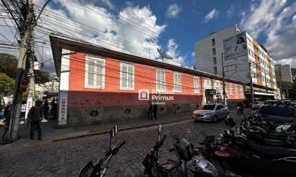 Loja para alugar por R$ 3.000/mês - Centro - Nova Friburgo/RJ