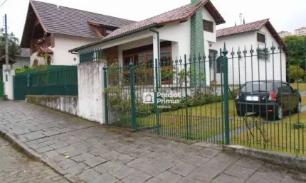 Casa com 3 quartos à venda na Rua Elisa Serta, 61, Vila Guarani, Nova Friburgo