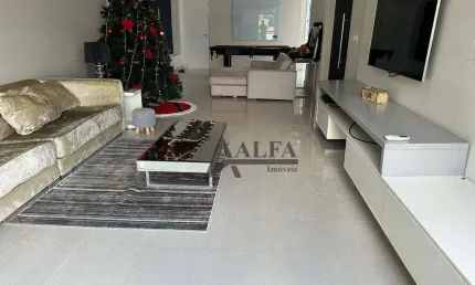 ** Maravilhoso sobrado em rua tranquila na Água Rasa - 4 Vagas **