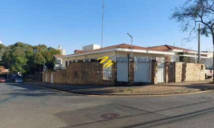 Casa à venda em Campinas, Botafogo, com 8 quartos, com 318 m²