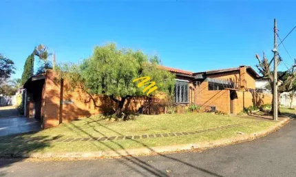 Casa à venda em Campinas, Parque São Quirino, com 5 quartos, com 323.95 m²