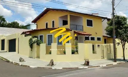 Sobrado à venda em Campinas, Jardim Quarto Centenário, com 4 quartos, com 270 m²