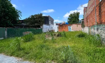 Terreno à venda na Rua Água Doce, Jardim Iate Clube, Balneário Camboriú