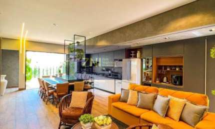 Casa Diferenciada à Venda no Residencial Alto do Castelo I  R 1405