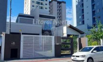 Sobrado mobiliado a venda no bairro São Judas - Itajai