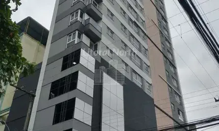 Edifício em fase de acabamento á venda em balneário camboriú.
