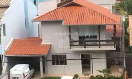 Casa com 3 quartos à venda na Avenida das Arapongas, Ariribá, Balneário Camboriú