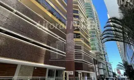 Apartamento á poucos metros do mar em balneário camboriú.