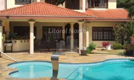 Casa a venda mobiliada na praia de Taquaras em Balneário Camboriú