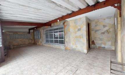 Casa para Locação em São Bernardo do Campo, Alves Dias, 2 dormitórios, 1 suíte, 2 banheiros, 2 vagas