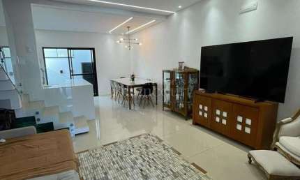 Casa com 3 quartos à venda no Glória, Joinville 